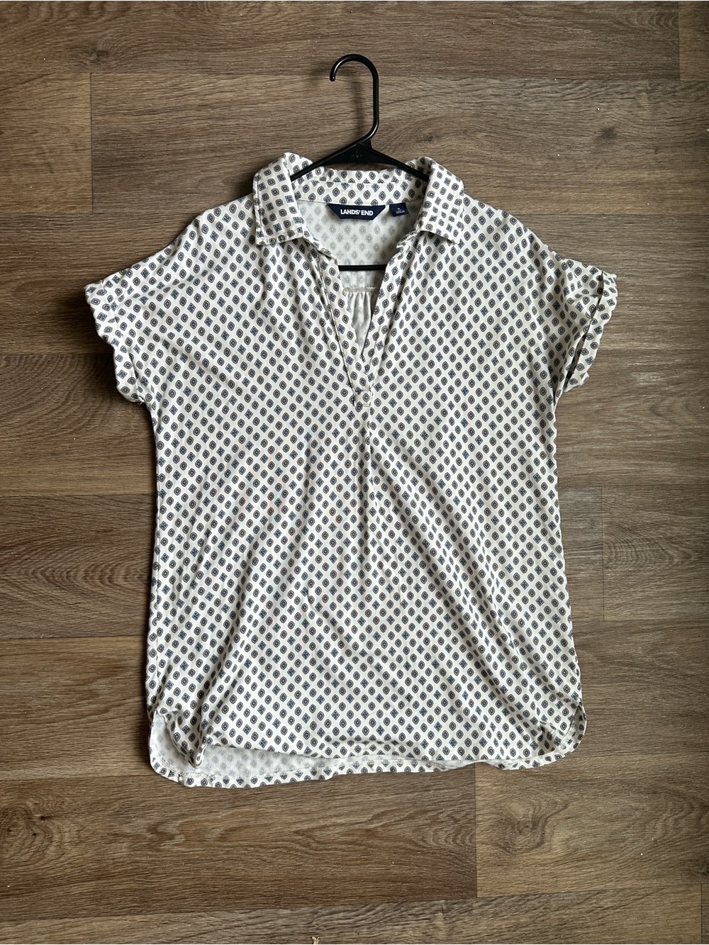 Lands' End Women’s Short Sleeve Popover Blouse Geometric Print Size Small V-Neck - Picture 1 of 5